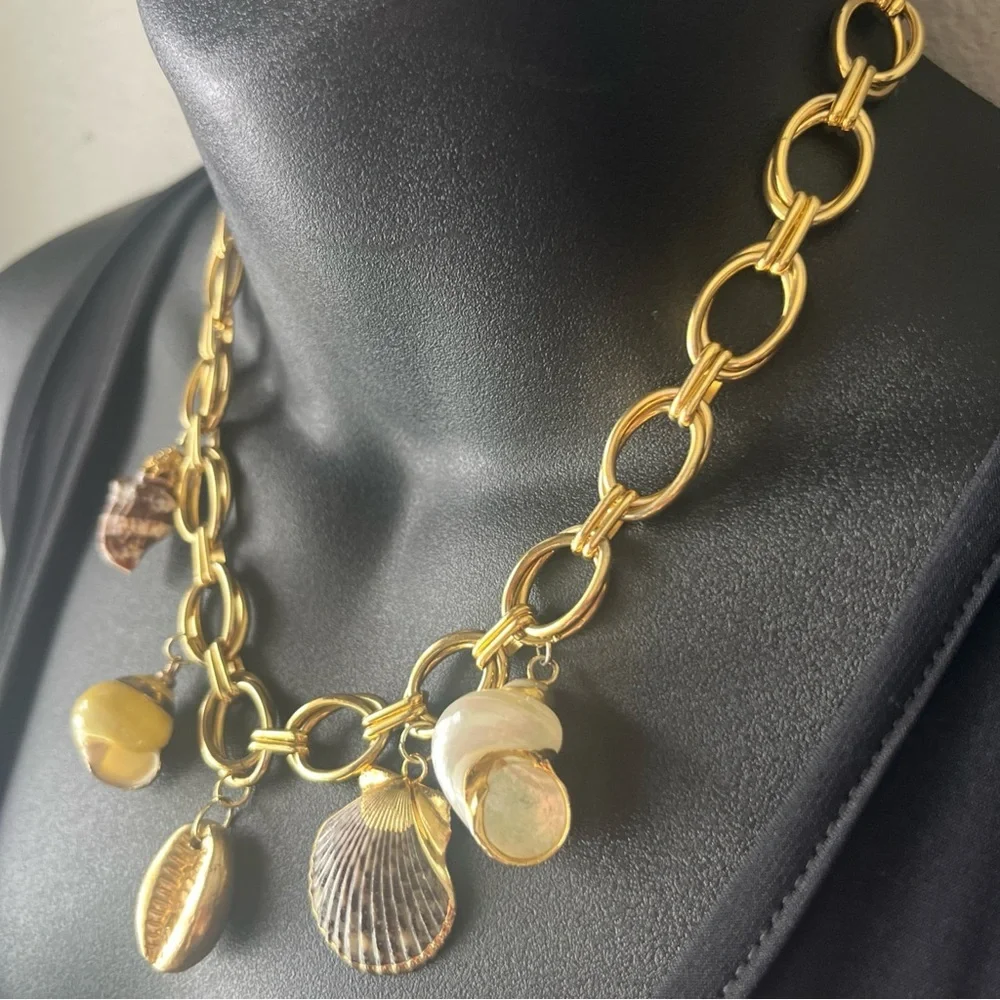 Chunky Seashell 22CT Gold Plated Chunky Chain Necklace Beachy 17” - Picture 3 of 11